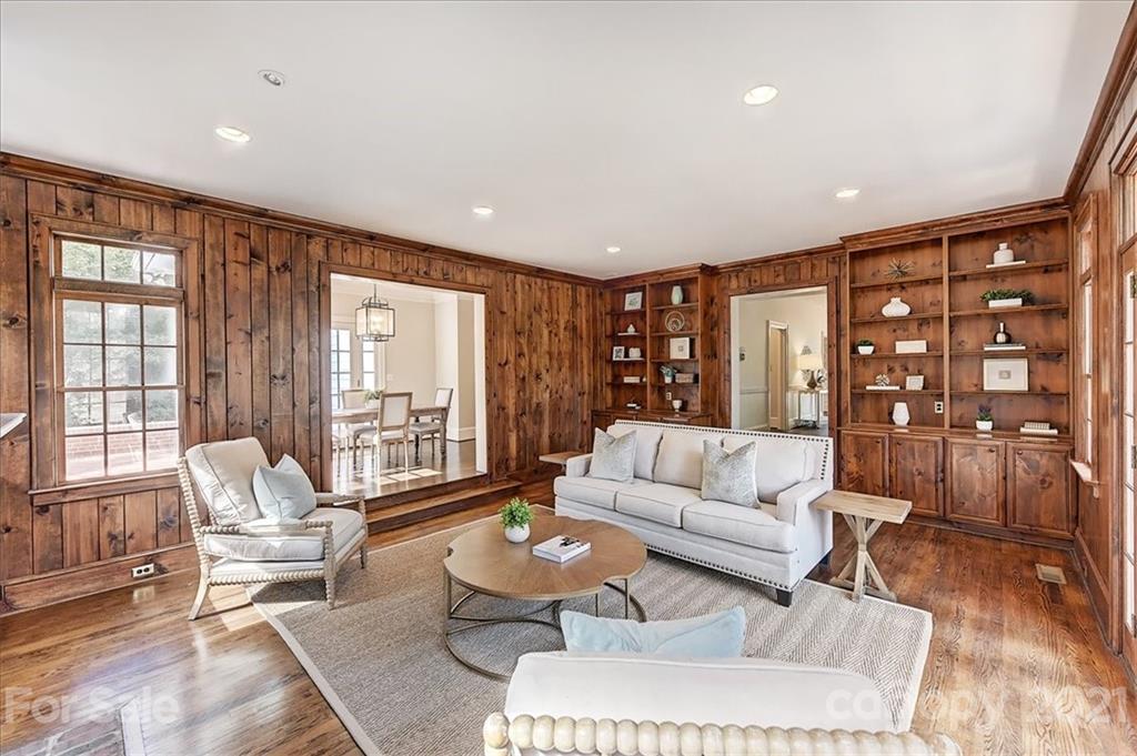 2328 Mecklenburg Avenue Charlotte NC 28205