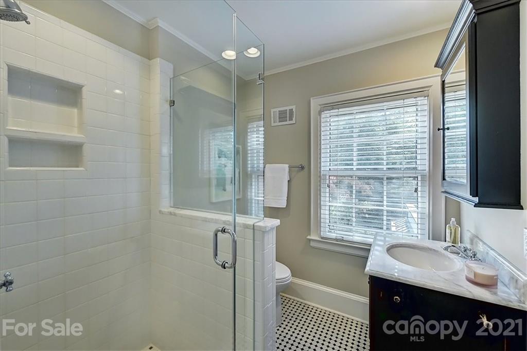 2328 Mecklenburg Avenue Charlotte NC 28205