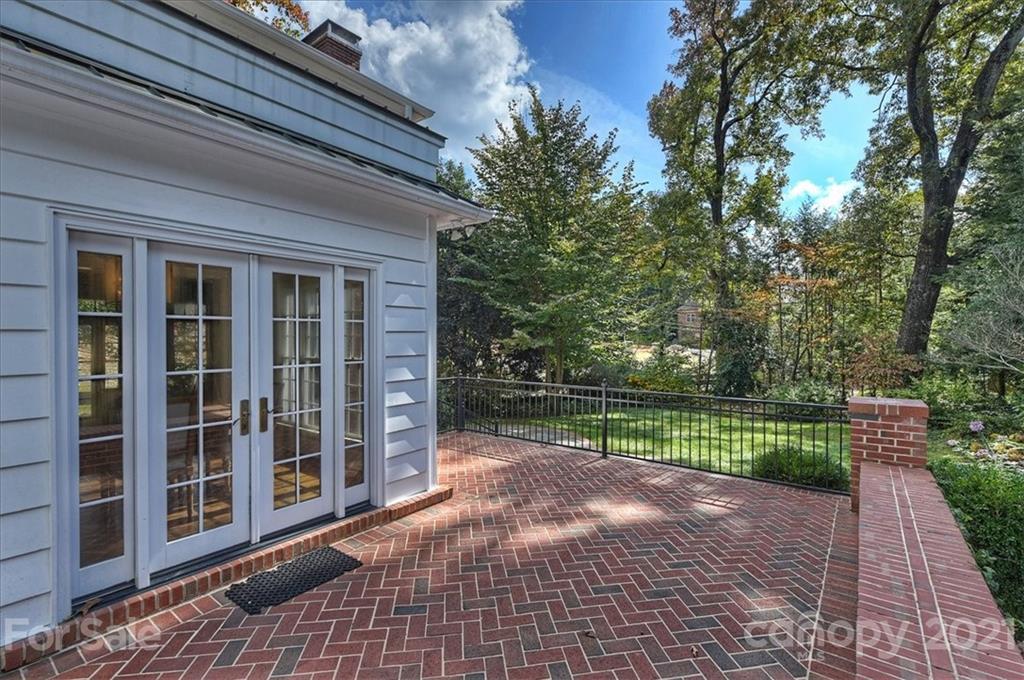 2328 Mecklenburg Avenue Charlotte NC 28205
