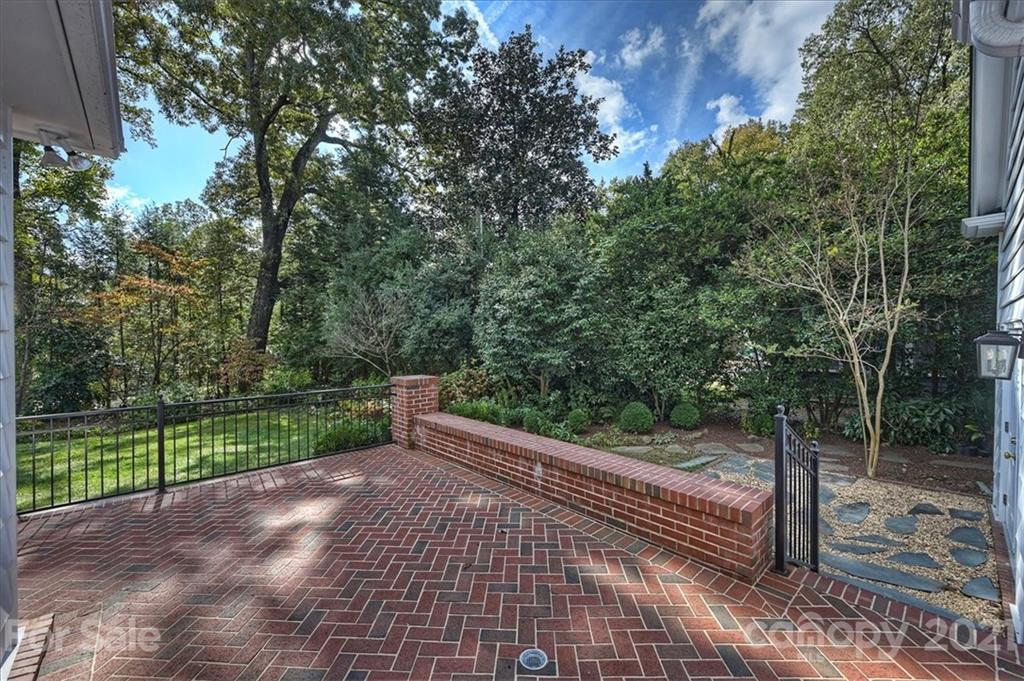 2328 Mecklenburg Avenue Charlotte NC 28205