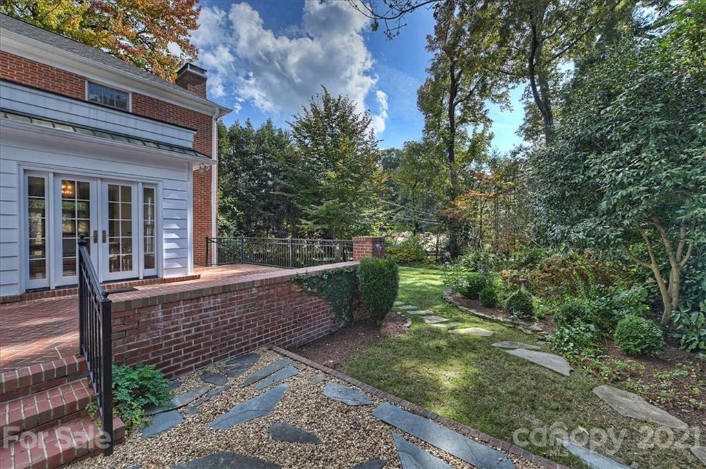 2328 Mecklenburg Avenue Charlotte NC 28205