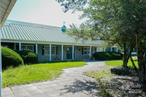 9141 Hasty Road Laurinburg NC 28352