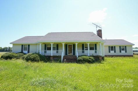 9141 Hasty Road Laurinburg NC 28352