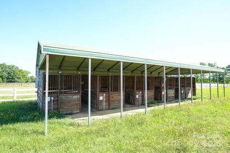 9141 Hasty Road Laurinburg NC 28352