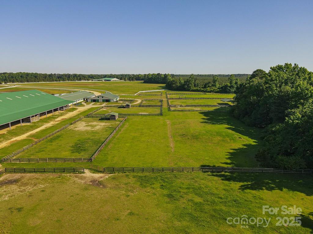 9141 Hasty Road Laurinburg NC 28352