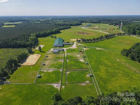 9141 Hasty Road Laurinburg NC 28352