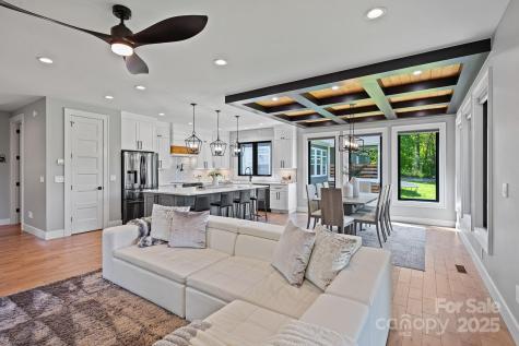 32 Taylor Mountain Road Candler NC 28715