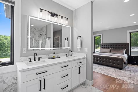 32 Taylor Mountain Road Candler NC 28715