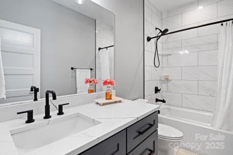 32 Taylor Mountain Road Candler NC 28715