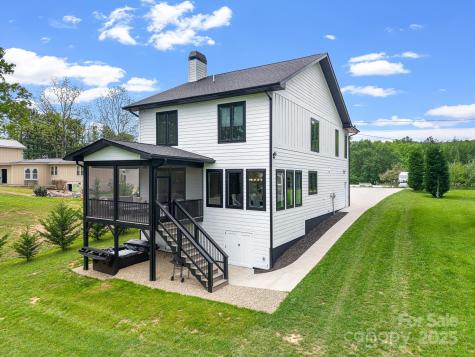 32 Taylor Mountain Road Candler NC 28715