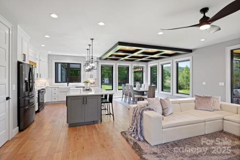 32 Taylor Mountain Road Candler NC 28715