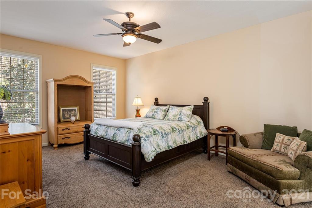 3495 Turnpike Road Horse Shoe NC 28742