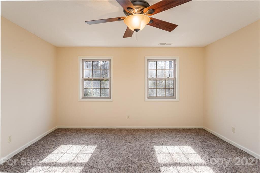 3495 Turnpike Road Horse Shoe NC 28742