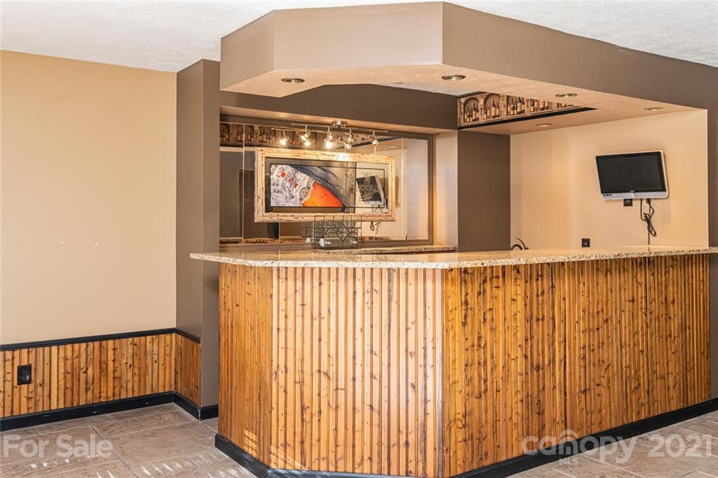 3495 Turnpike Road Horse Shoe NC 28742