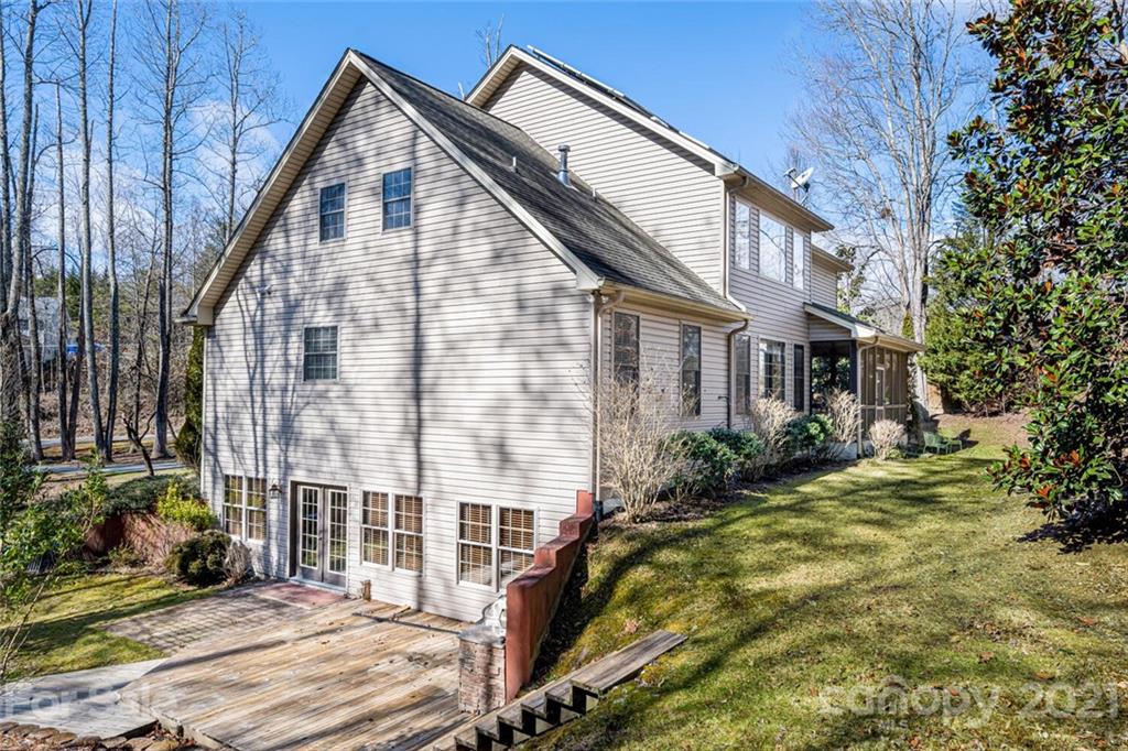 3495 Turnpike Road Horse Shoe NC 28742