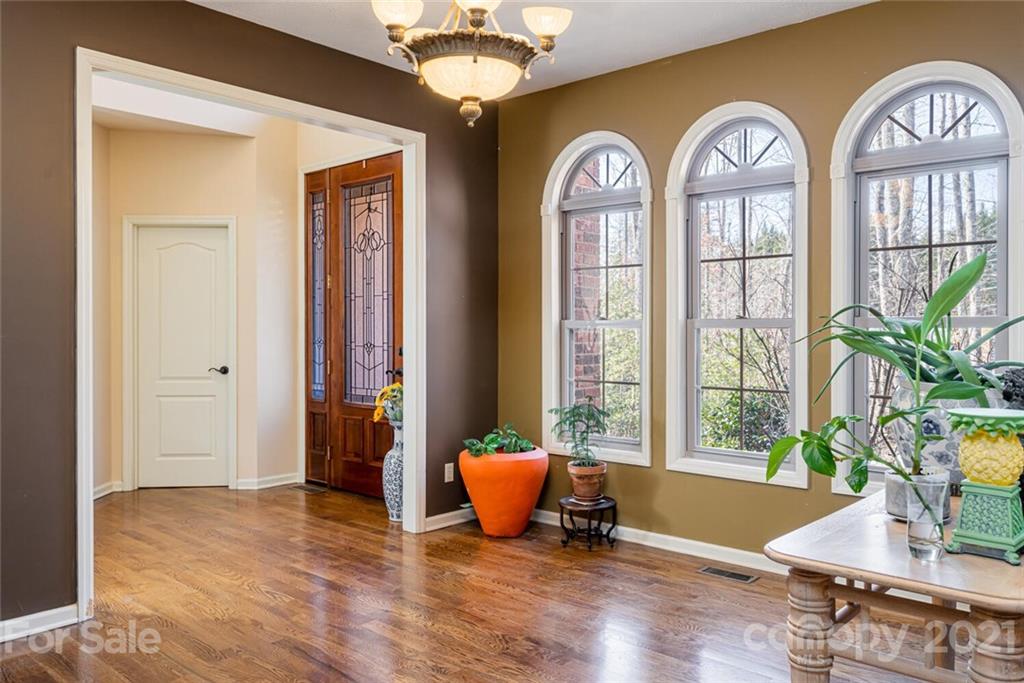 3495 Turnpike Road Horse Shoe NC 28742