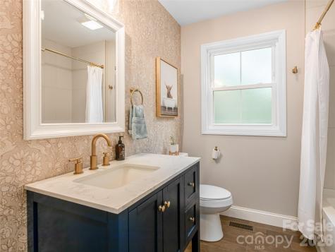 239 Bonnies Meadow Place Asheville NC 28806