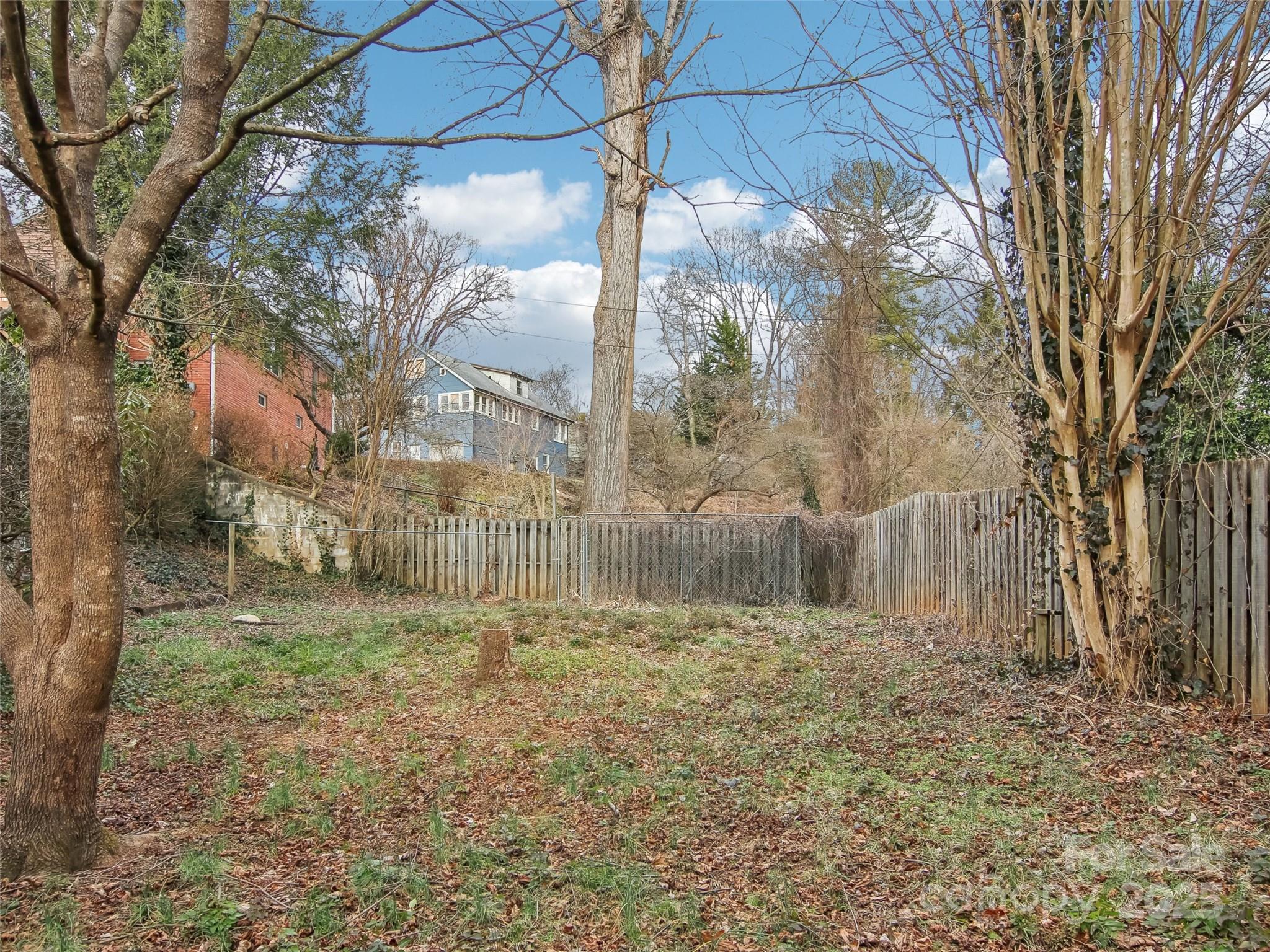 28 Kensington Drive Asheville NC 28805