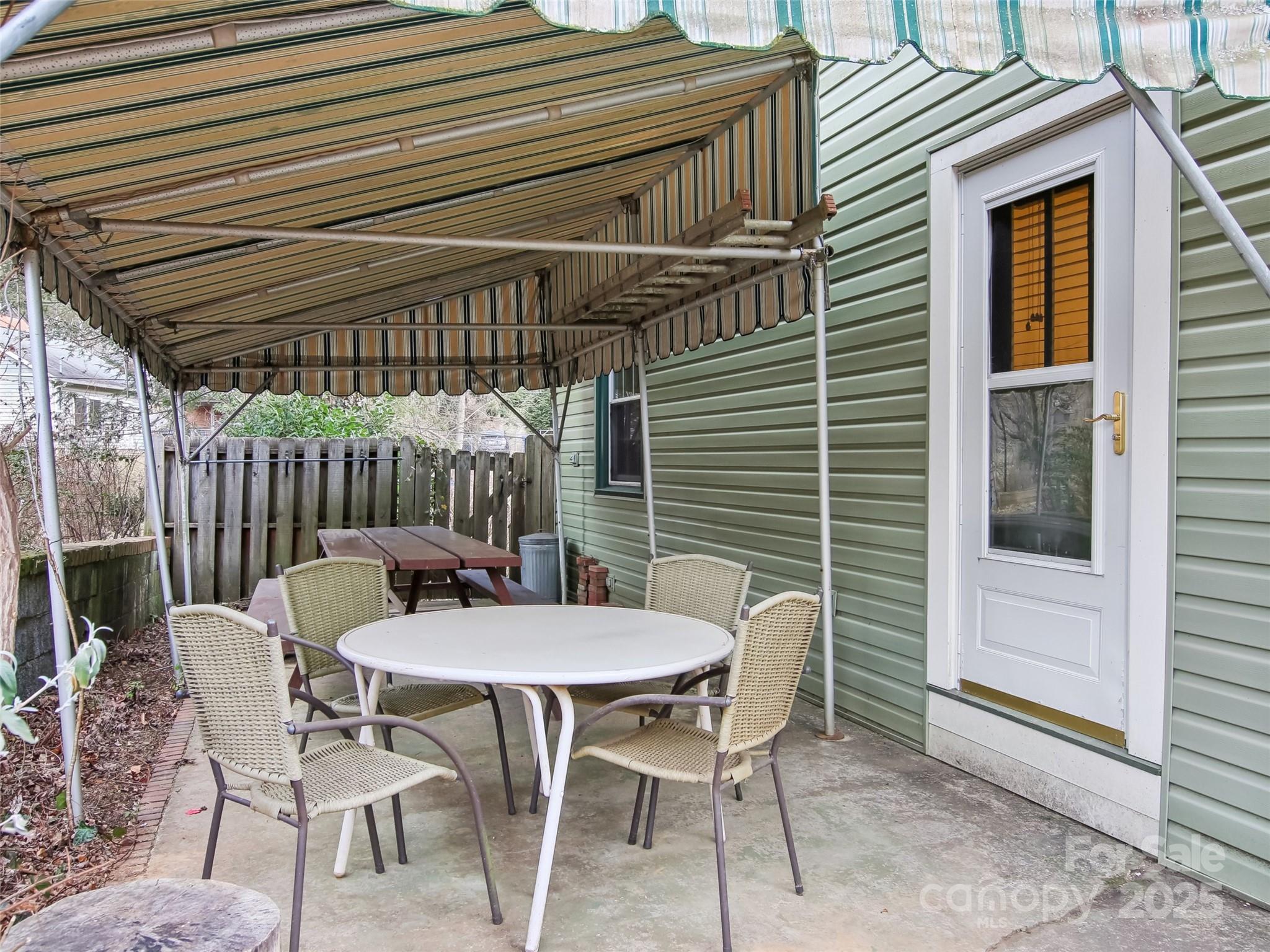 28 Kensington Drive Asheville NC 28805