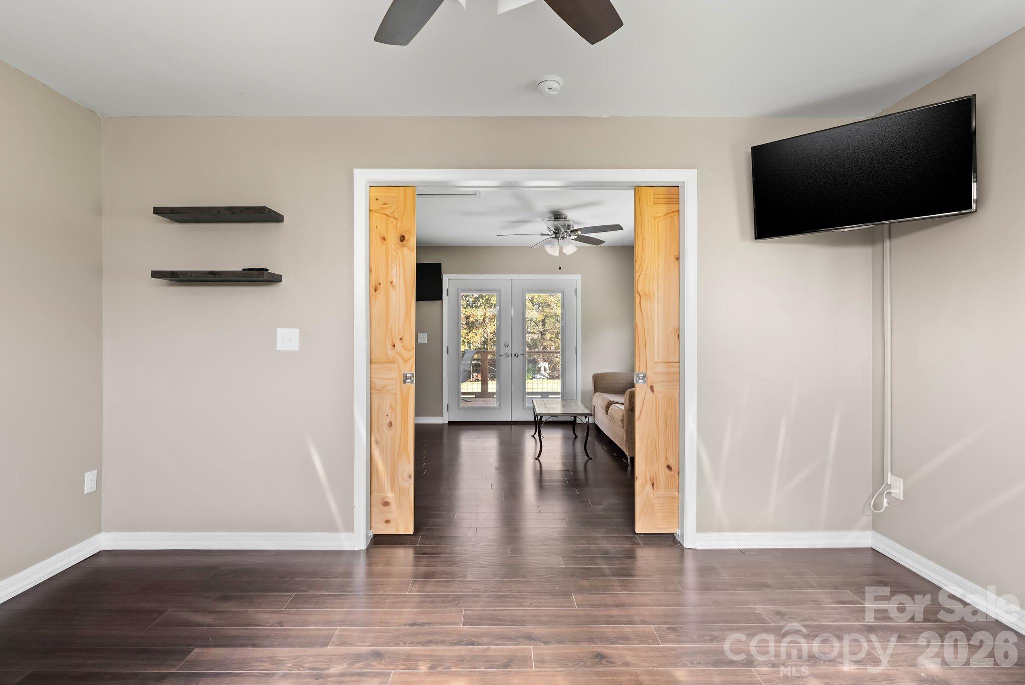 24 Ian River Drive Asheville NC 28806