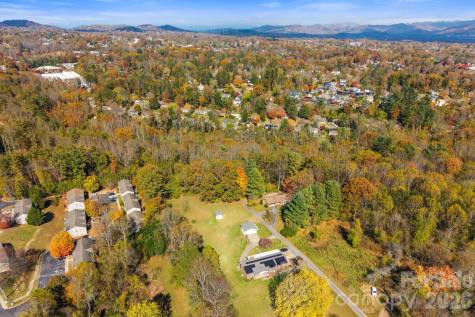 24 Ian River Drive Asheville NC 28806