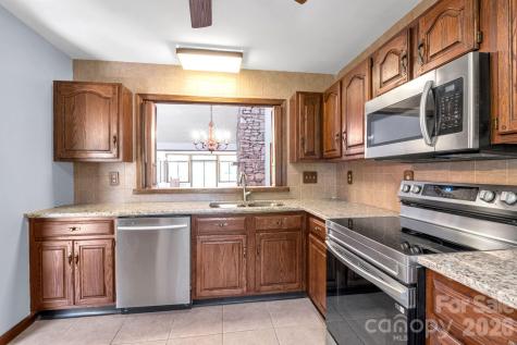 3104 Cove Loop Road Hendersonville NC 28739