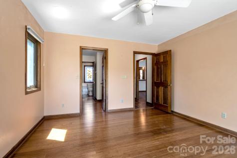 3104 Cove Loop Road Hendersonville NC 28739