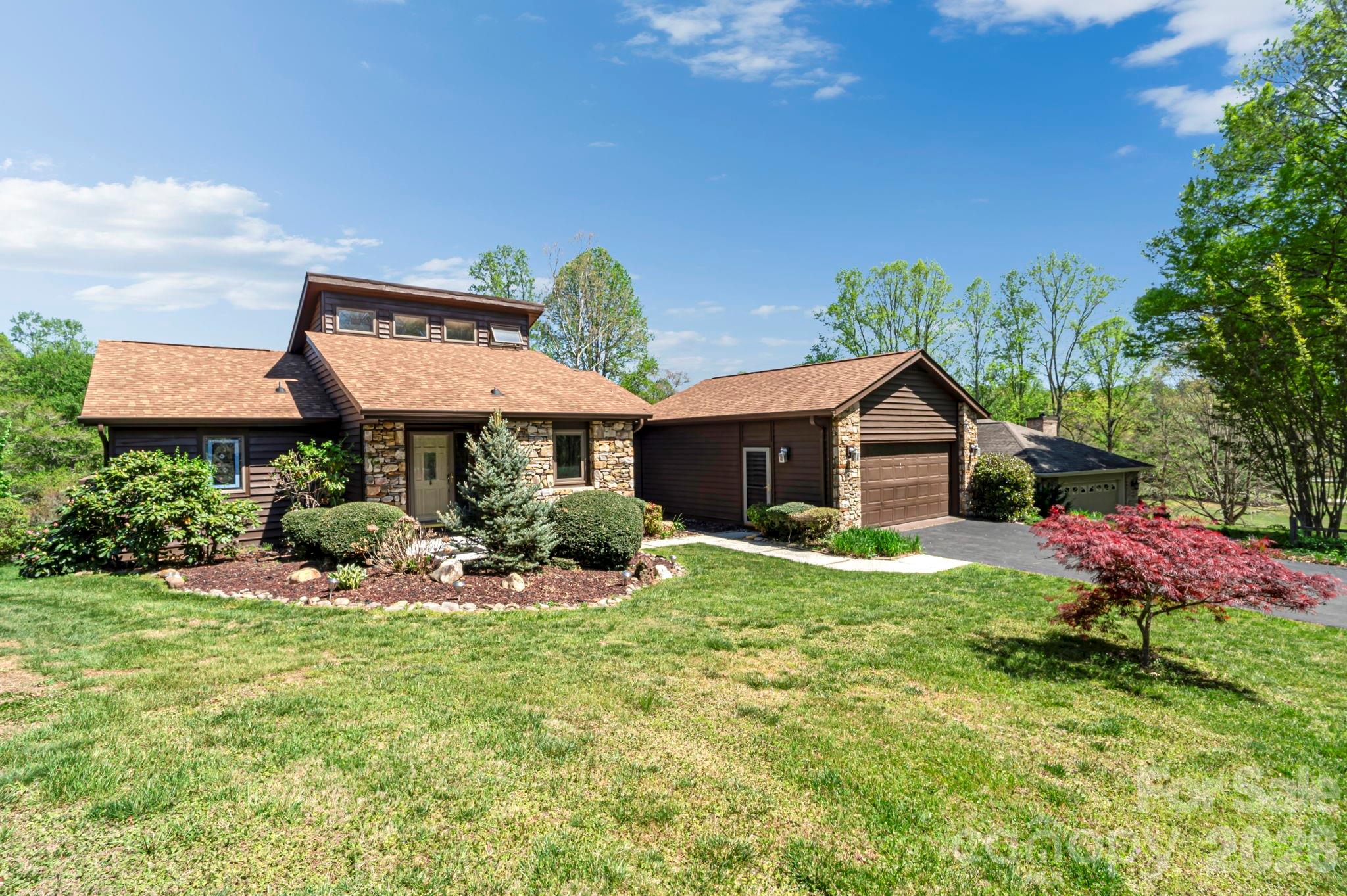 3104 Cove Loop Road Hendersonville NC 28739