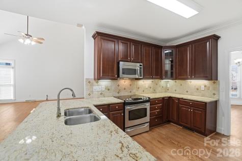 8044 Hawk Crest Court Charlotte NC 28270