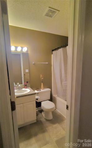 711 Braemore Court NW Conover NC 28613