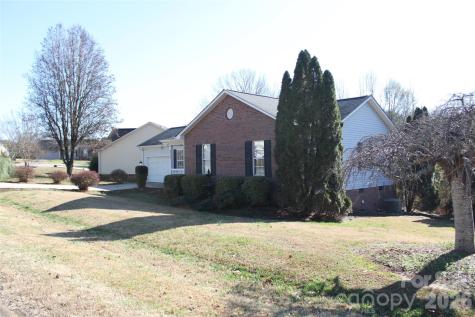 711 Braemore Court NW Conover NC 28613