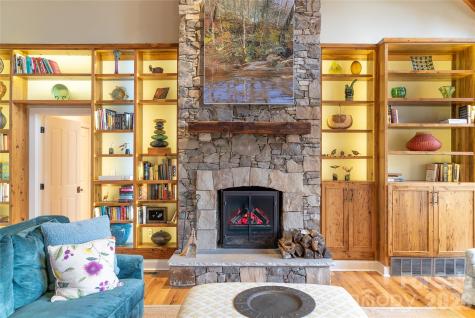 2186 Long Rifle Ridge Road Nebo NC 28761