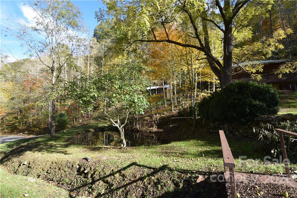 1041 Bee Log Road Burnsville NC 28714