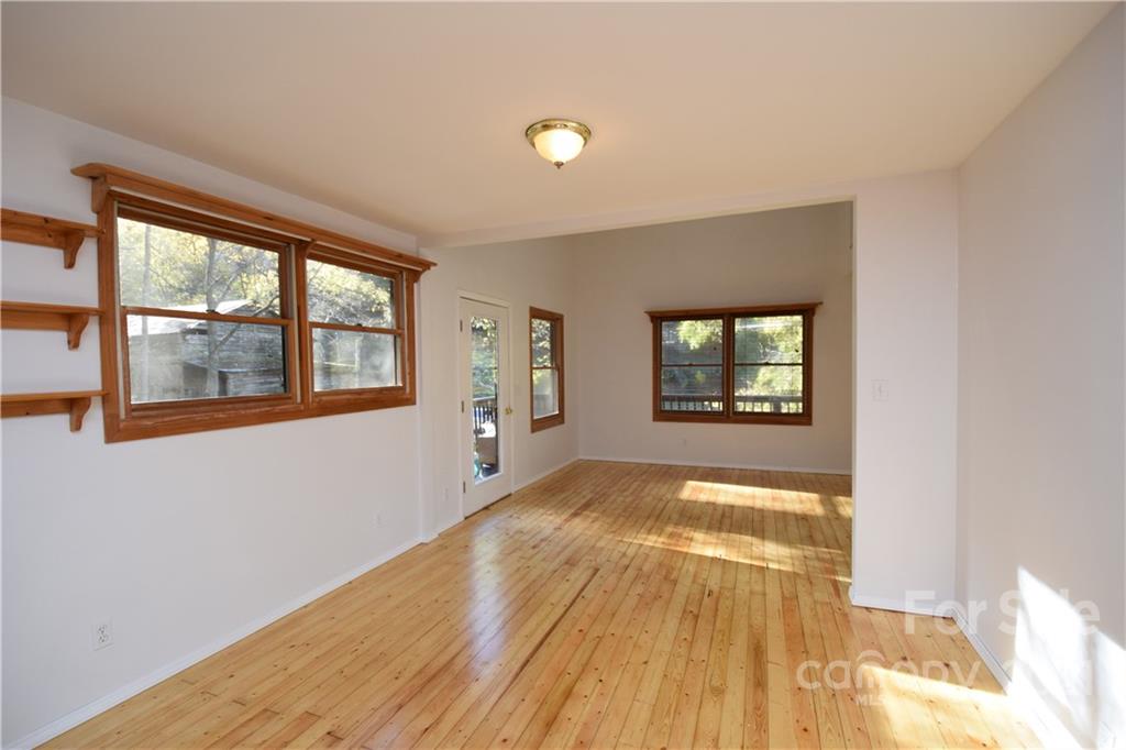 1041 Bee Log Road Burnsville NC 28714