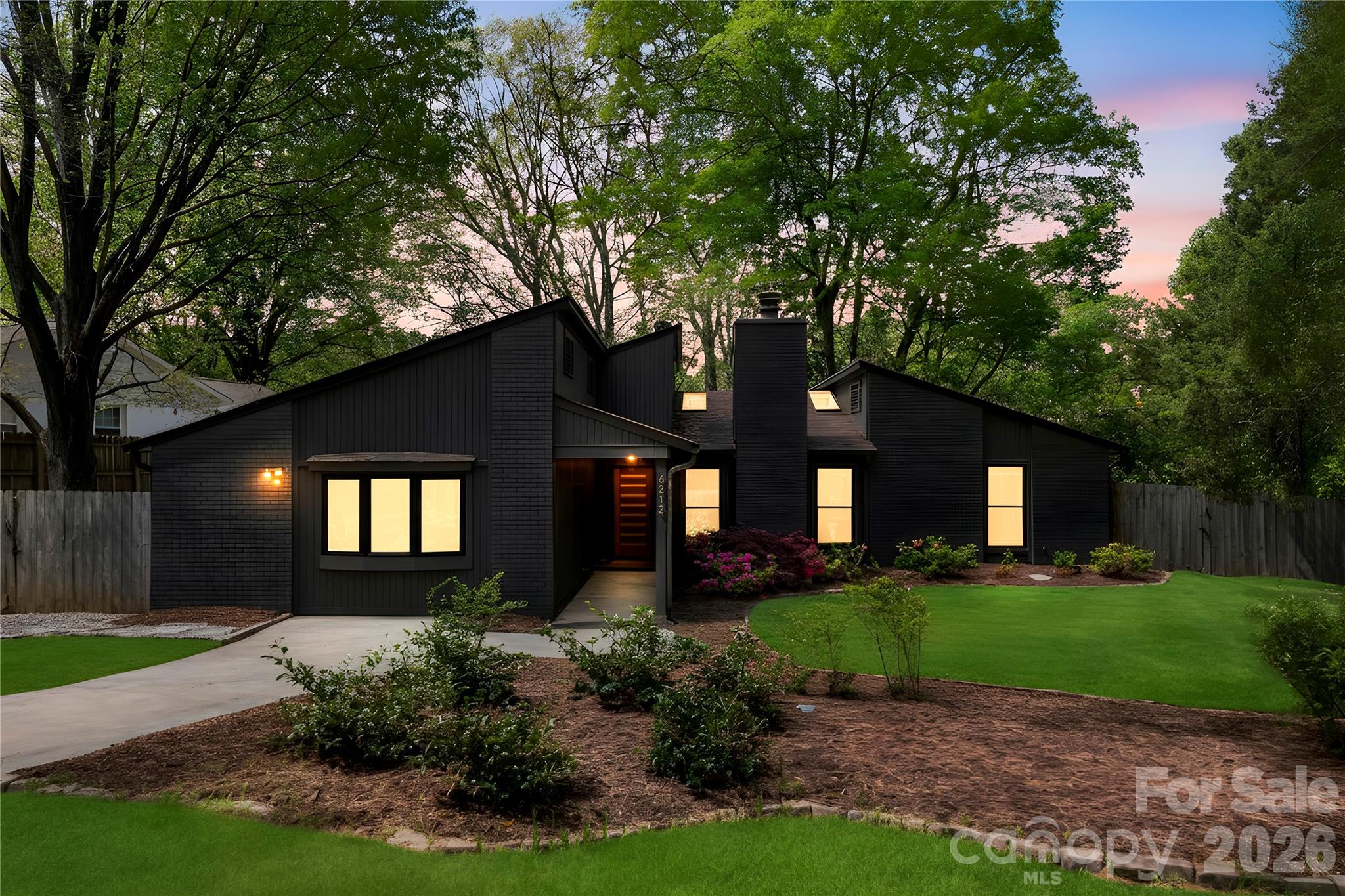 6212 Sellars Court Charlotte NC 28211