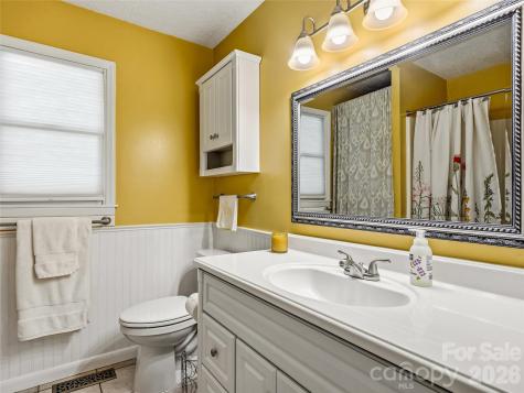 200 River Ridge Drive Burnsville NC 28714