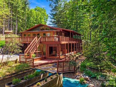 200 River Ridge Drive Burnsville NC 28714