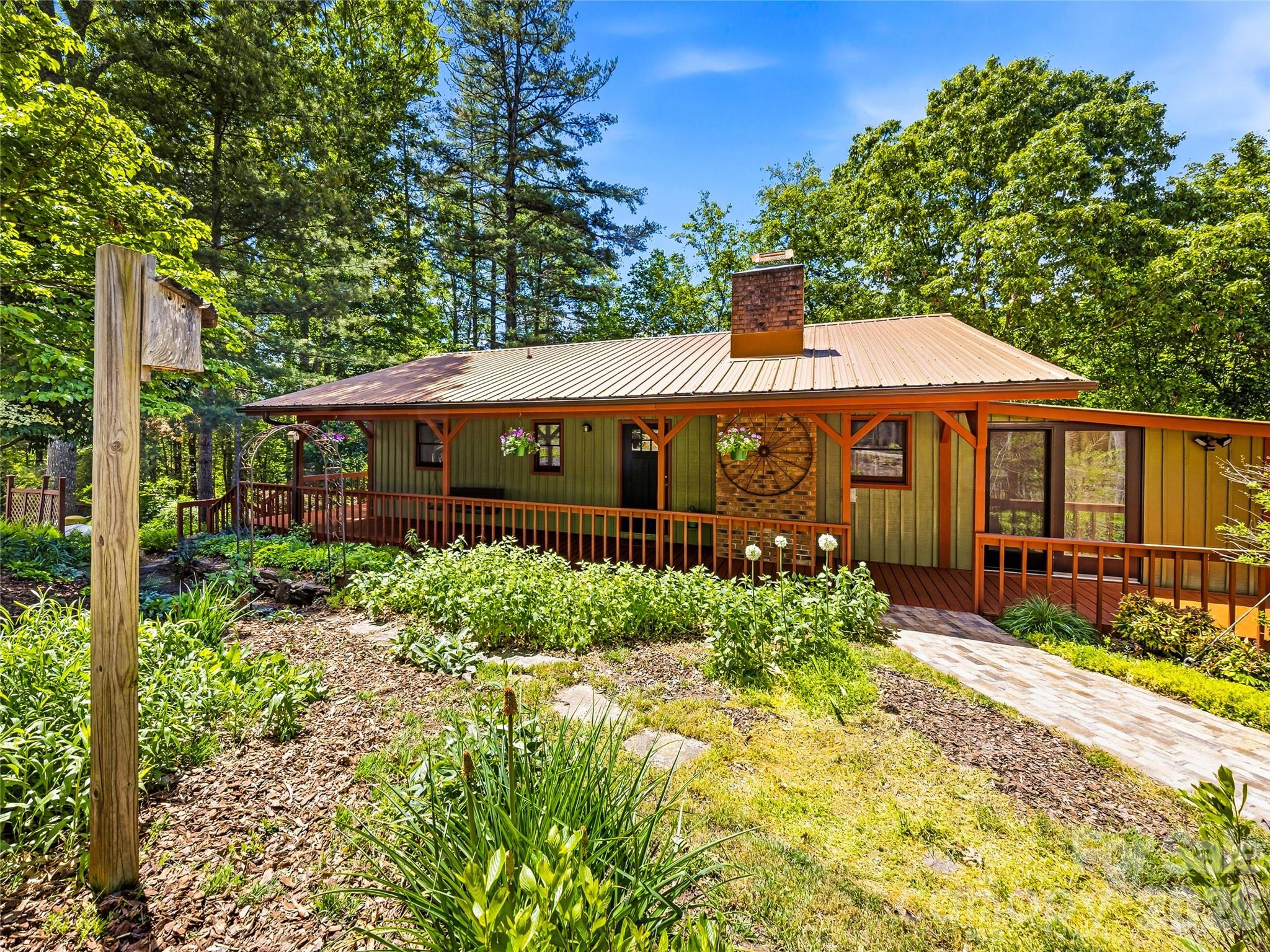 200 River Ridge Drive Burnsville NC 28714