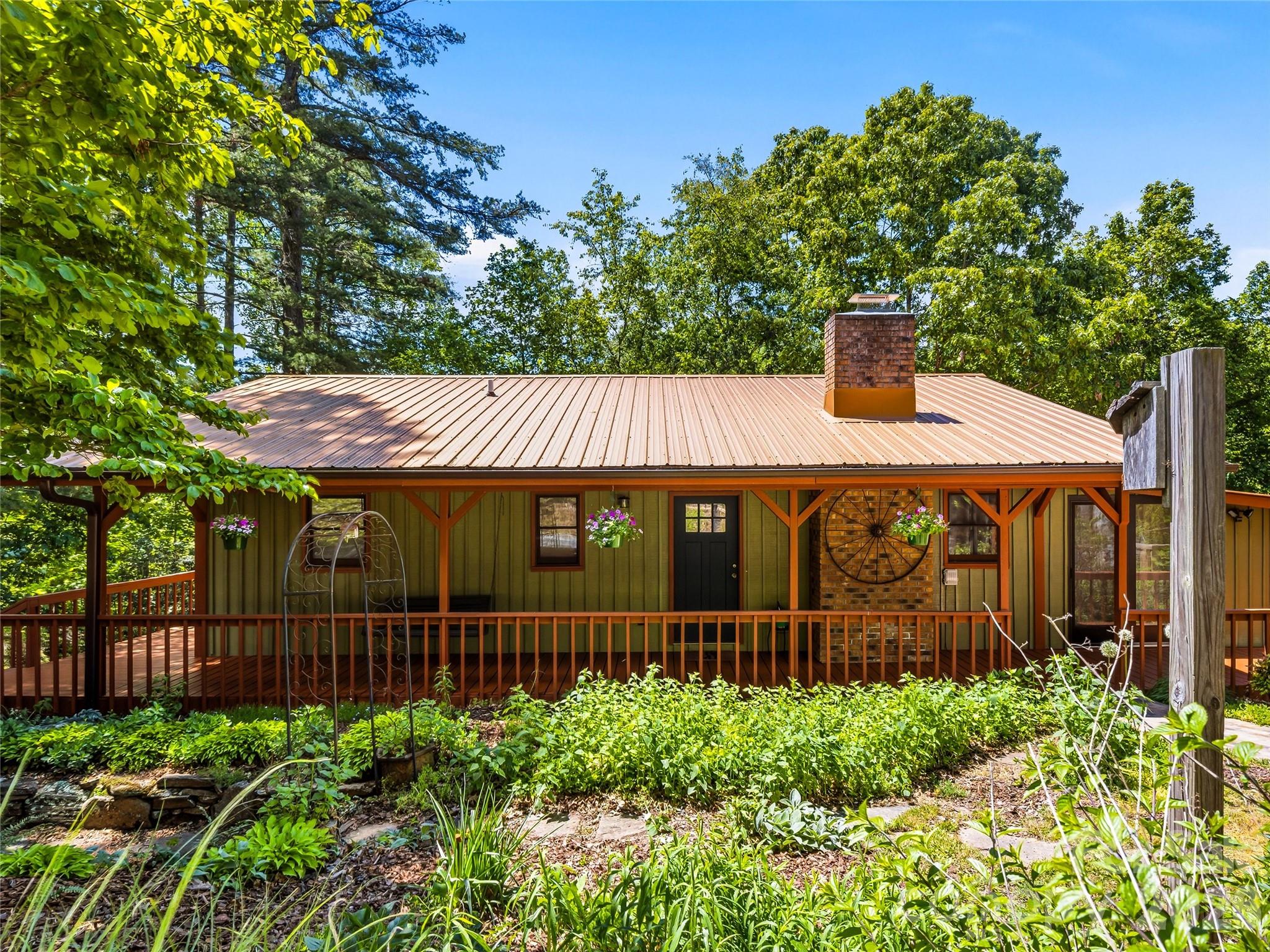 200 River Ridge Drive Burnsville NC 28714