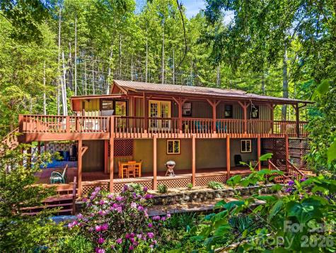200 River Ridge Drive Burnsville NC 28714