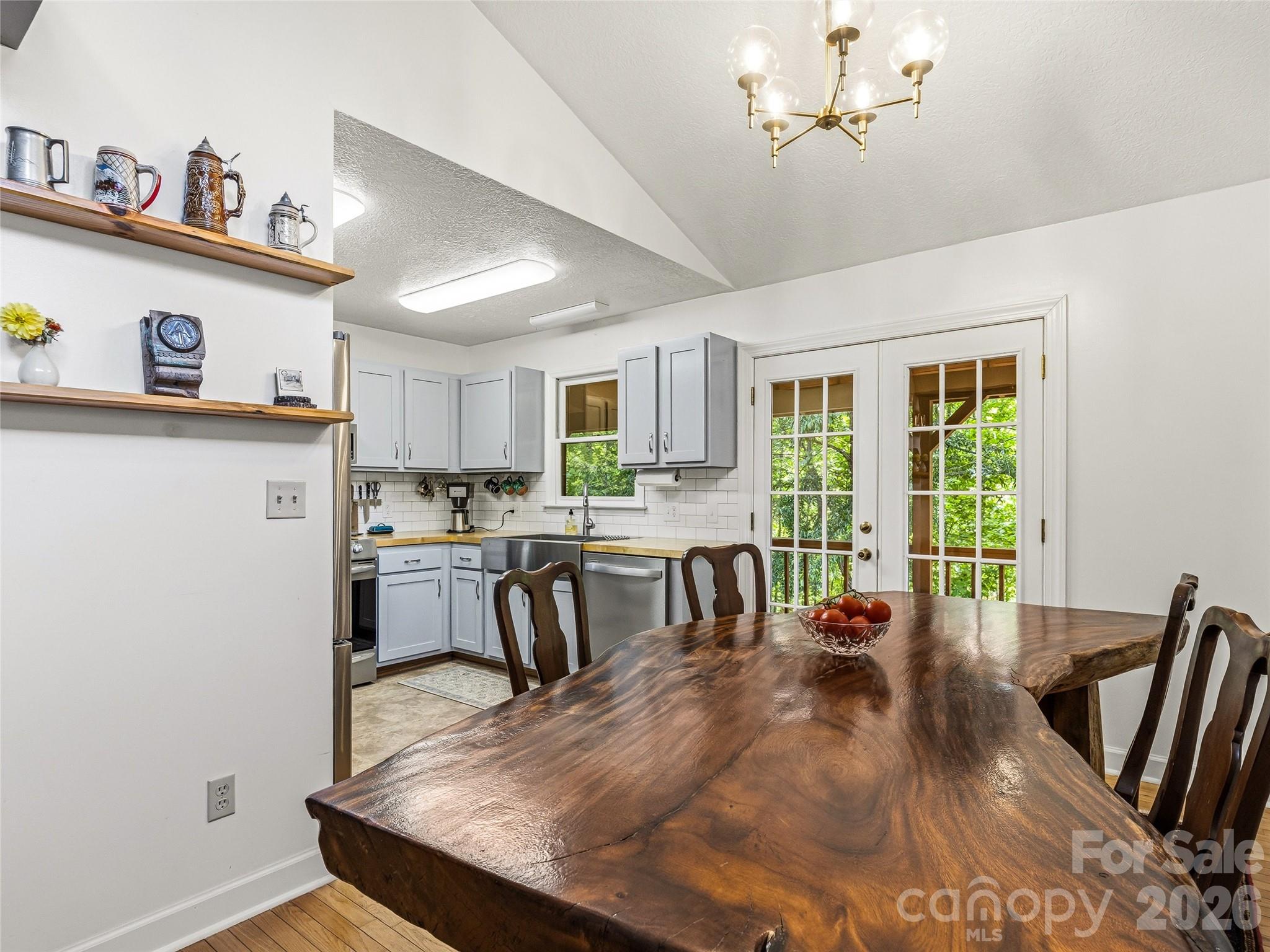 200 River Ridge Drive Burnsville NC 28714