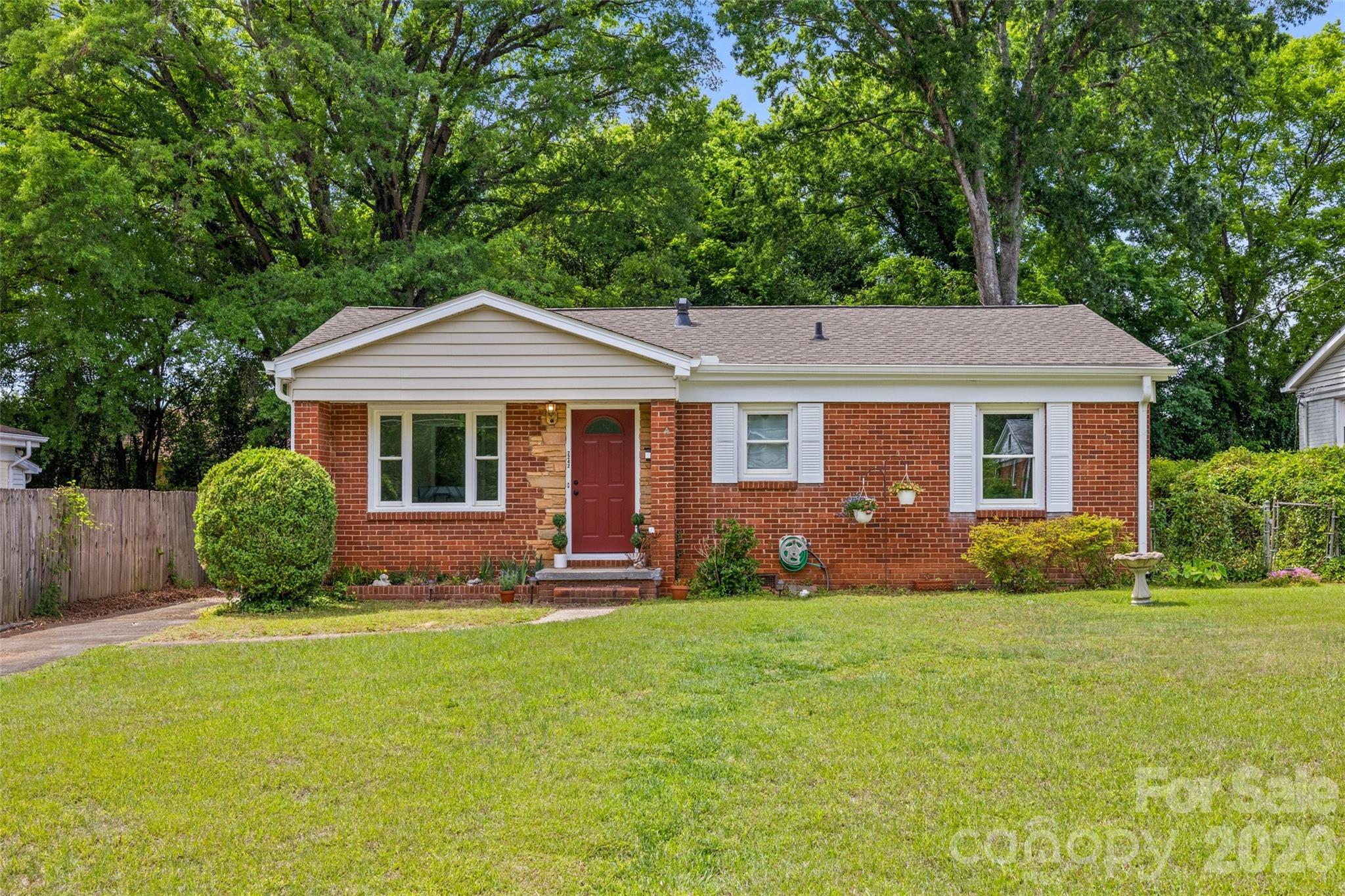 2242 Markham Court Charlotte NC 28205