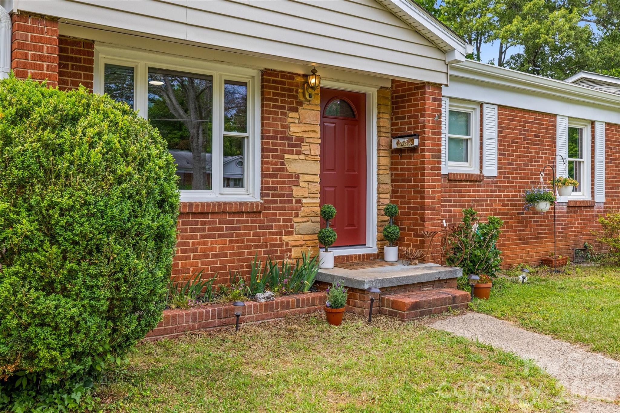 2242 Markham Court Charlotte NC 28205