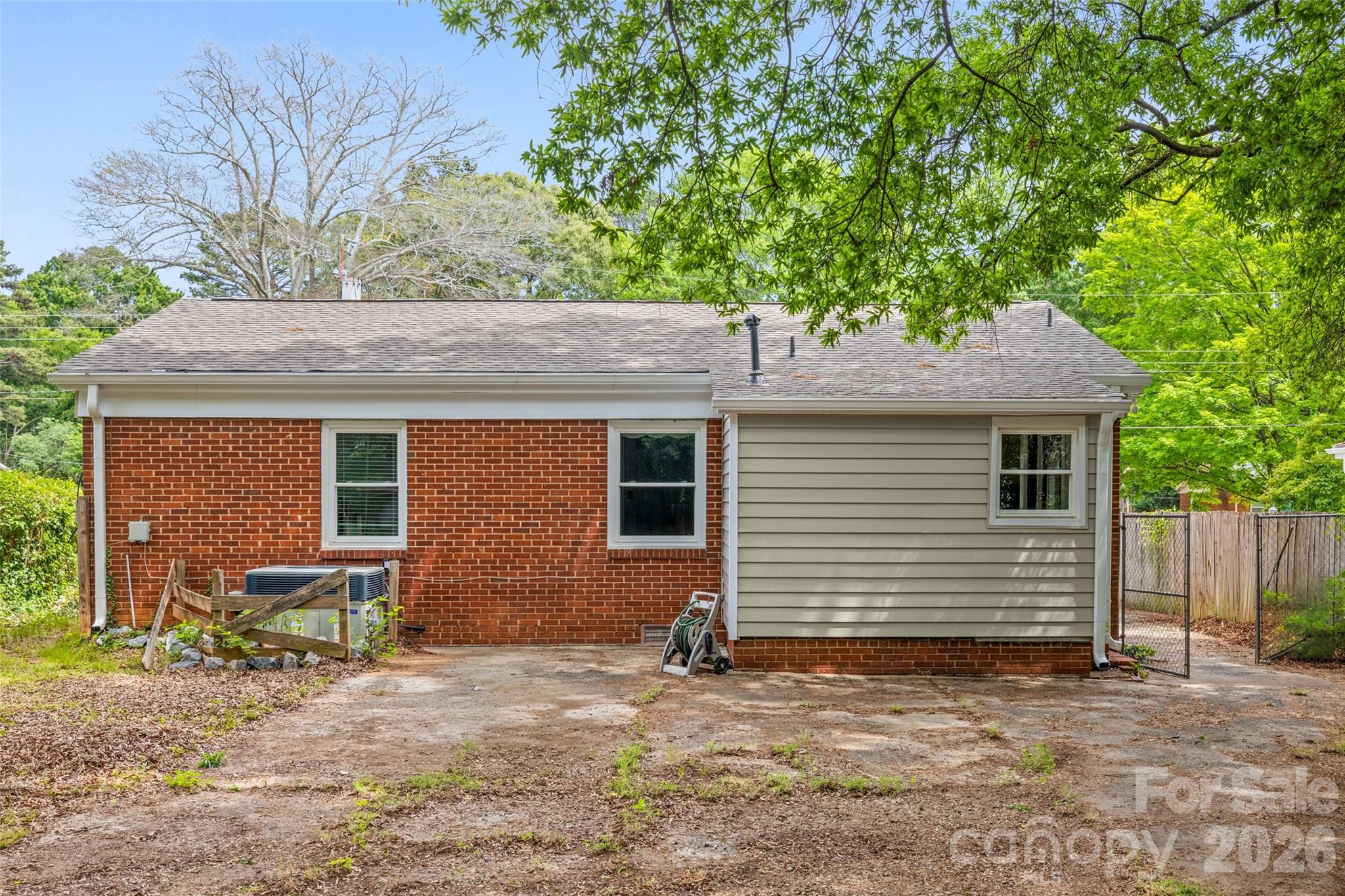 2242 Markham Court Charlotte NC 28205