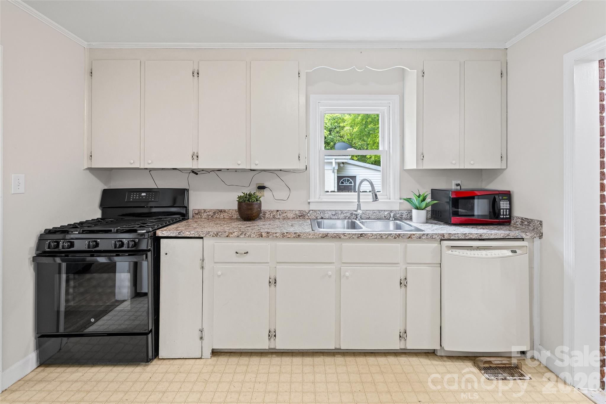 2242 Markham Court Charlotte NC 28205