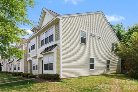 13504 Calloway Glen Drive Charlotte NC 28273