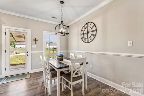 105 E Dundee Court Statesville NC 28625