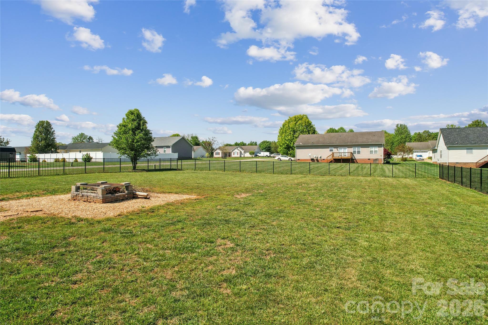 105 E Dundee Court Statesville NC 28625