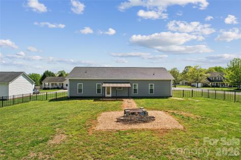 105 E Dundee Court Statesville NC 28625