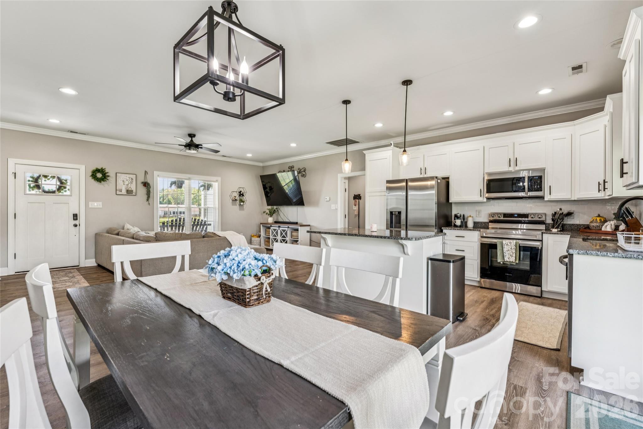 105 E Dundee Court Statesville NC 28625